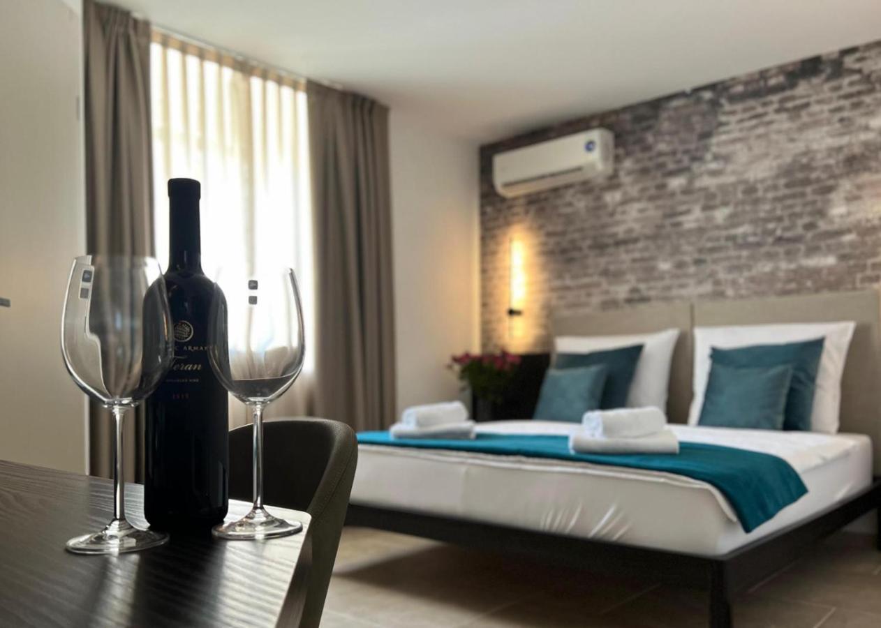 PUY Arena Prestige Rooms מראה חיצוני תמונה