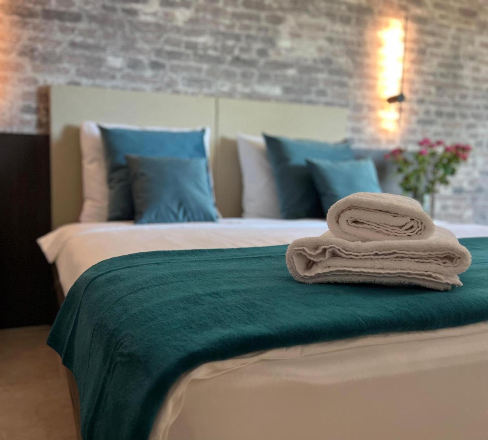 PUY Arena Prestige Rooms מראה חיצוני תמונה